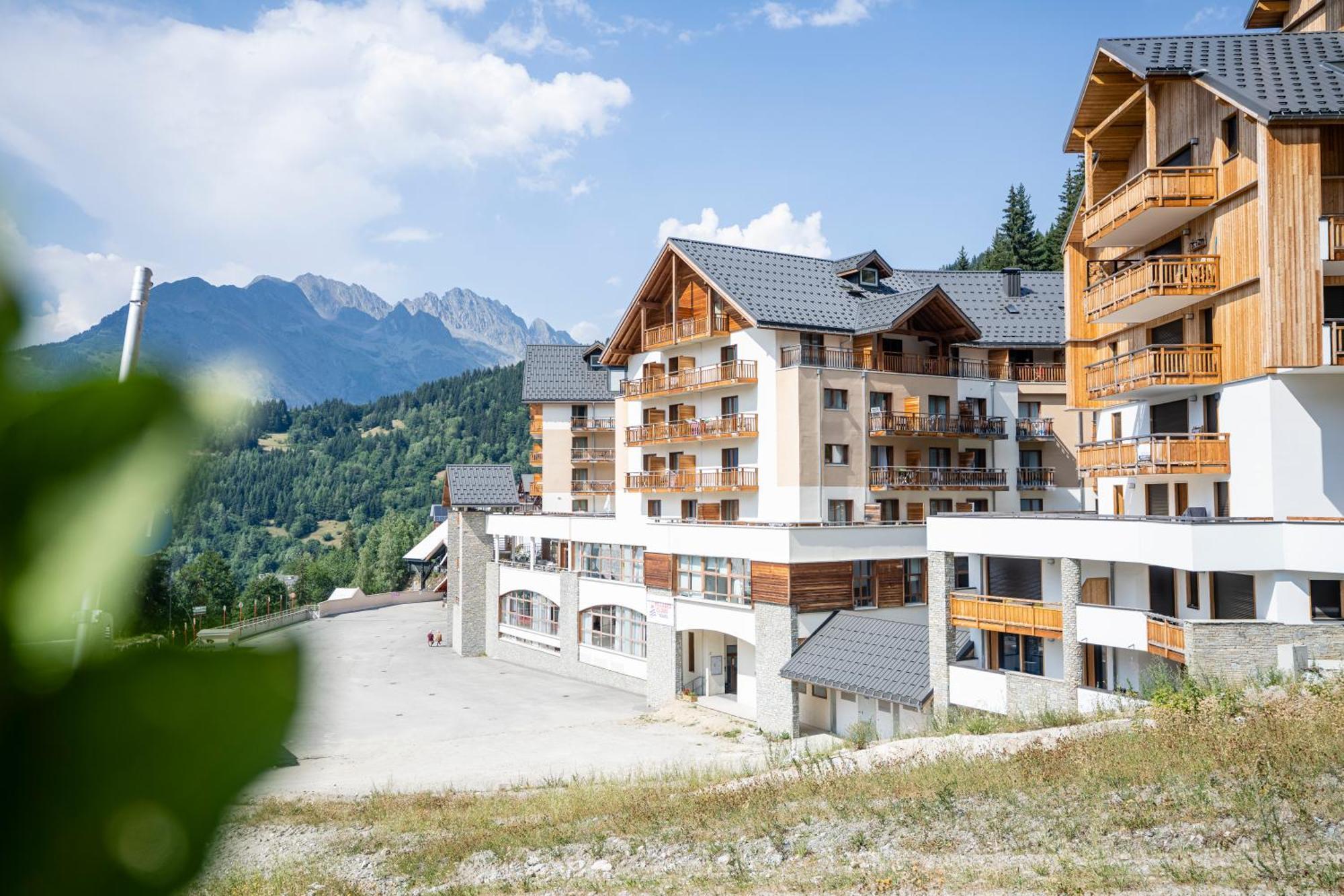 Villages Clubs Du Soleil - Oz En Oisans オーズ エクステリア 写真