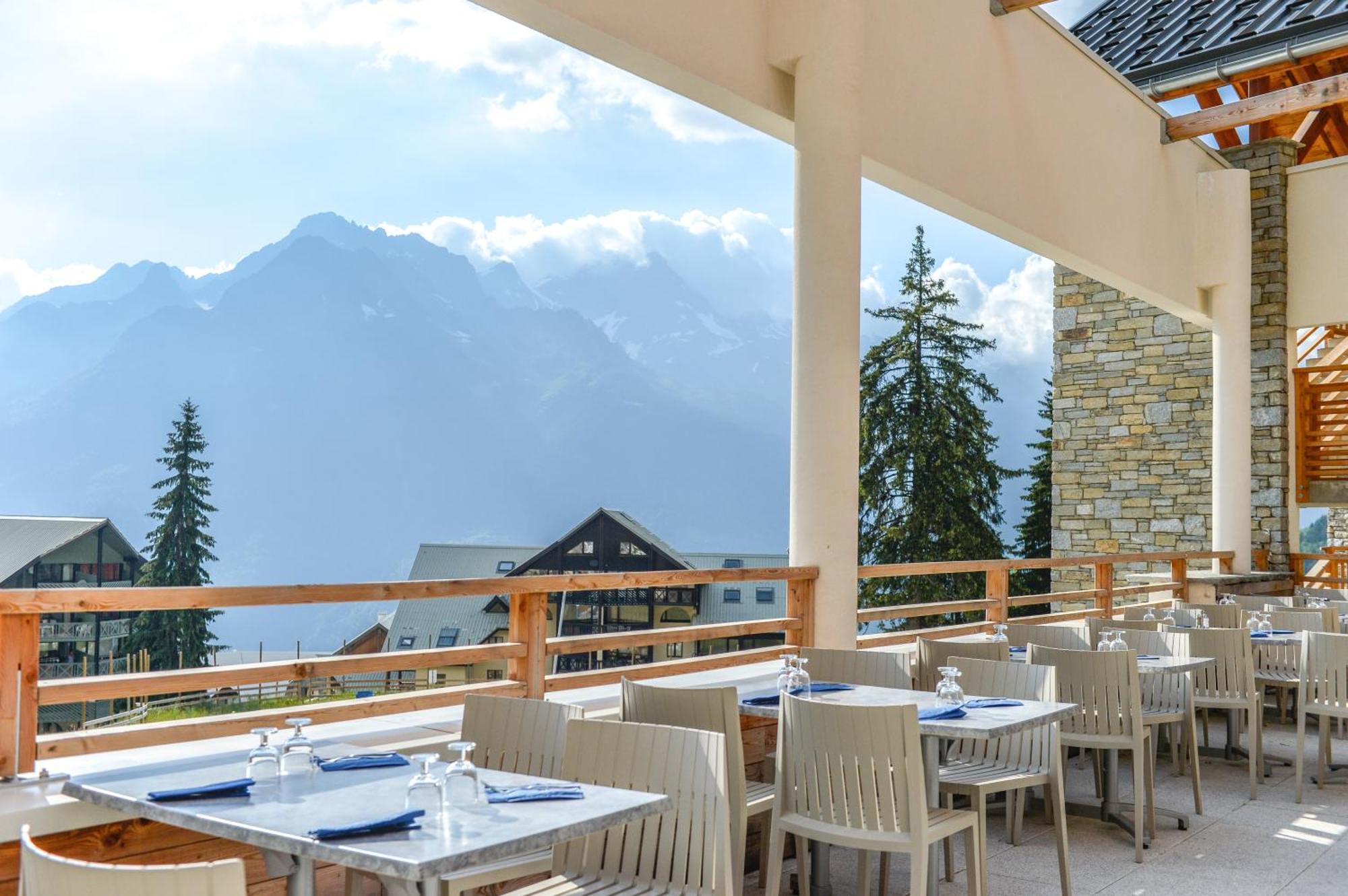 Villages Clubs Du Soleil - Oz En Oisans オーズ エクステリア 写真